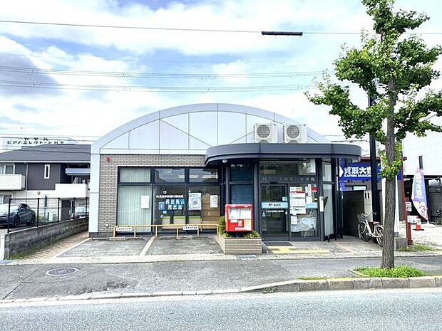 伏見羽束師菱川郵便局 310m