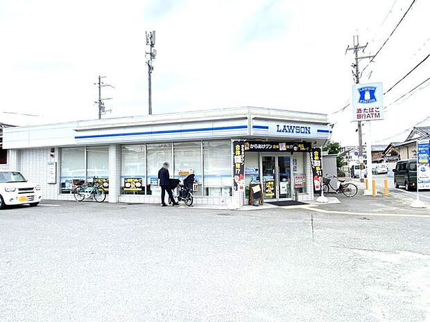 ローソン伏見久我橋店 580m