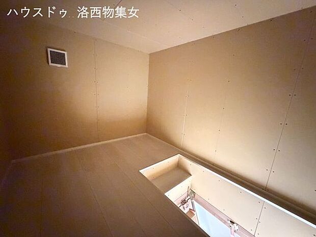 天井収納庫