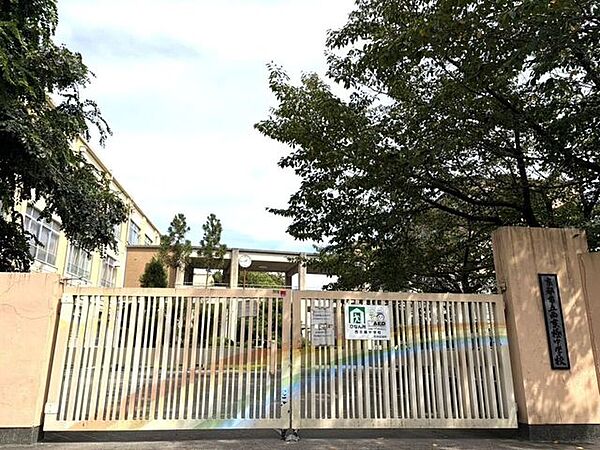 京都市立西京極中学校 650m