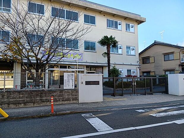 向日市立勝山中学校 770m