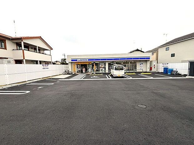 ローソン向日楓畑店 890m