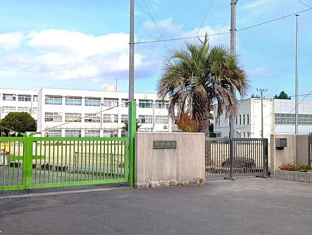 向日市立第5向陽小学校 940m