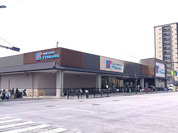 万代 長岡天神店 2470m