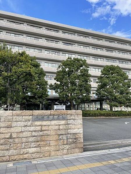 京都市立病院 740m