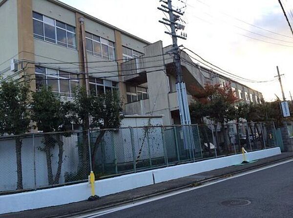 京都市立広沢小学校 1870m