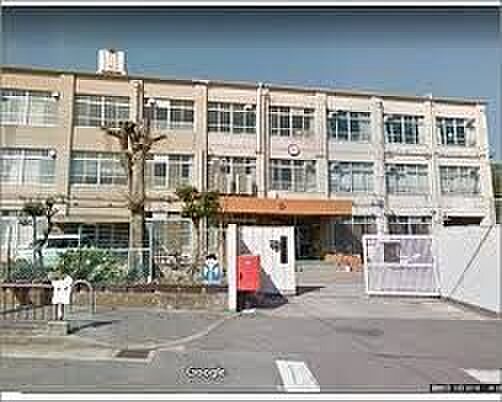 京都市立梅津小学校 688m