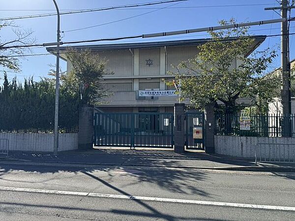 西院中学校 750m