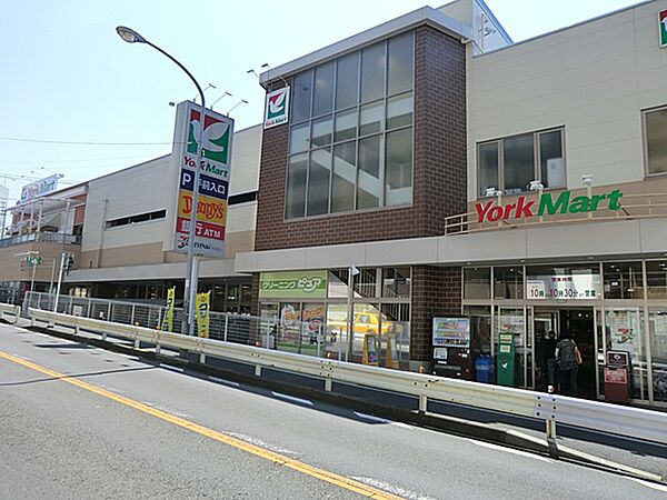 ヨークマート妙蓮寺店750ｍ