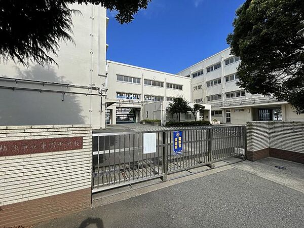 横浜市立東野中学校1300ｍ