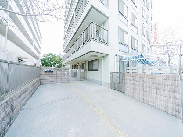 ダイアナ保育園　203ｍ