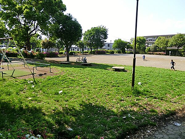 小机町第三公園230ｍ