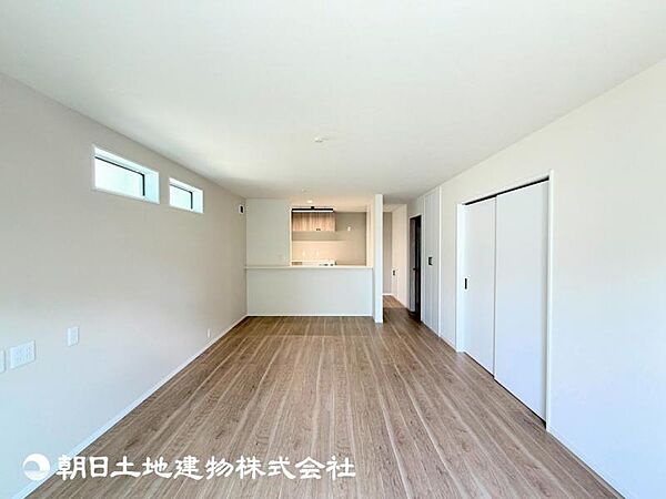 【リビング】家族との時間、自分の時間を大切にできる空間はここにあります。ご家族だんらんの時間をどうぞ！