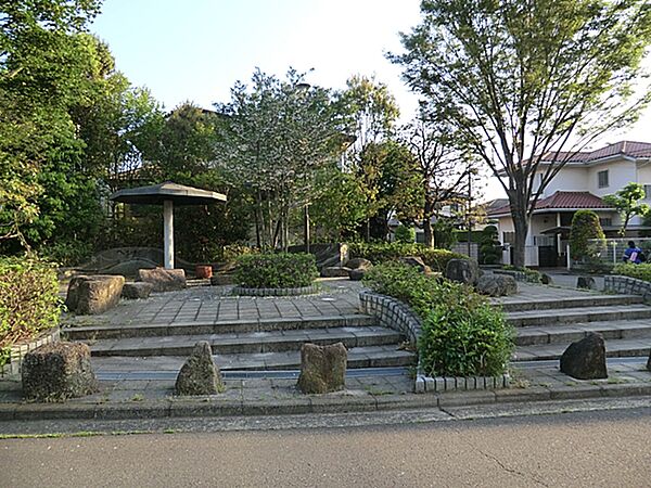 今宿神成谷第二公園240ｍ