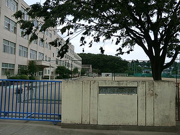 大和市立上和田中学校1850ｍ