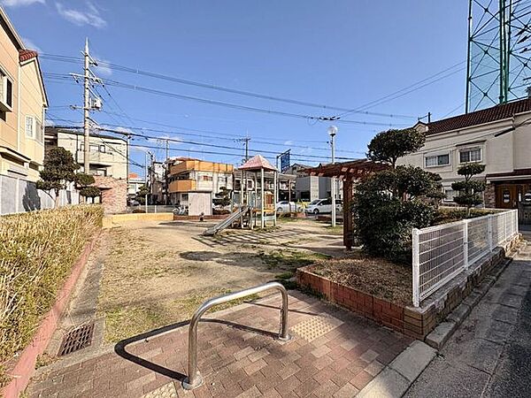若江本町第一公園 550m