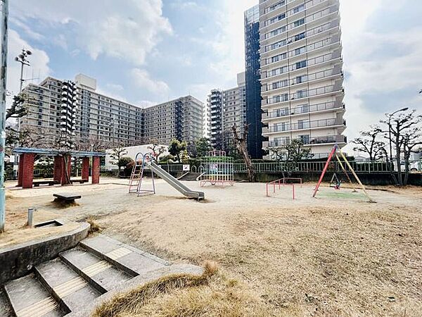 日下第三公園 480m
