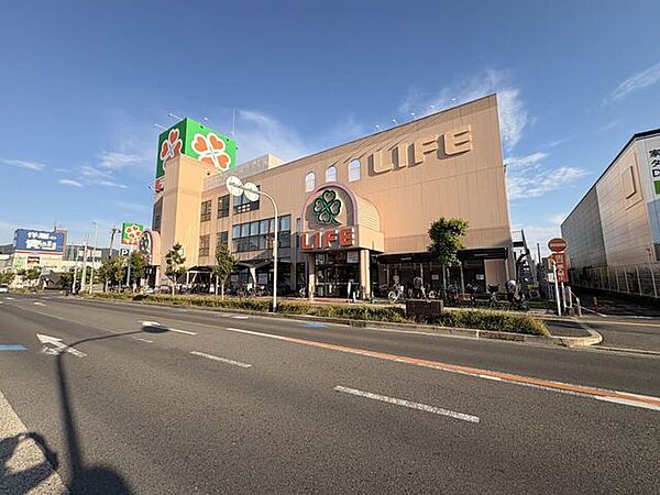 ライフ八尾店 400m