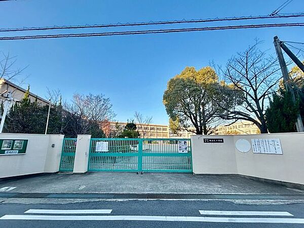 東大阪市立繩手北小学校 410m