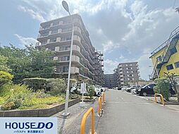 最上階ならではの開放感と良好な眺望