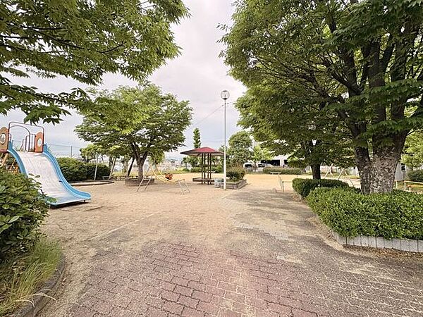 沼一丁目第二公園 850m