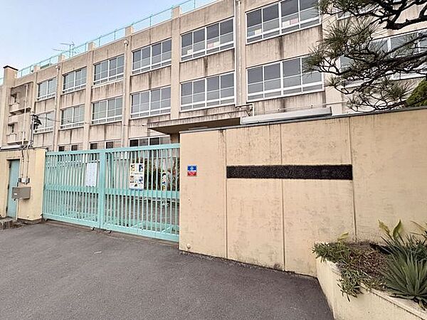 東大阪市立弥刀東小学校 600m