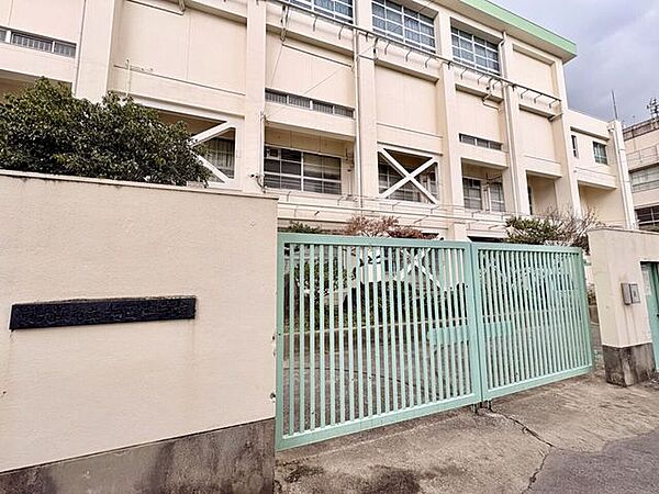 東大阪市立柏田中学校 1440m