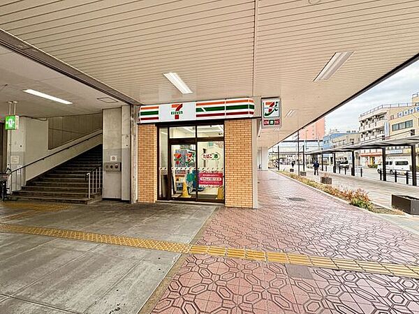 セブンイレブン近鉄河内永和駅前店 430m