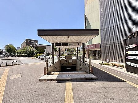 長田駅 520m