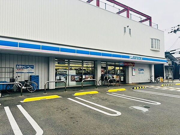ローソン 東大阪西石切町三丁目店 230m