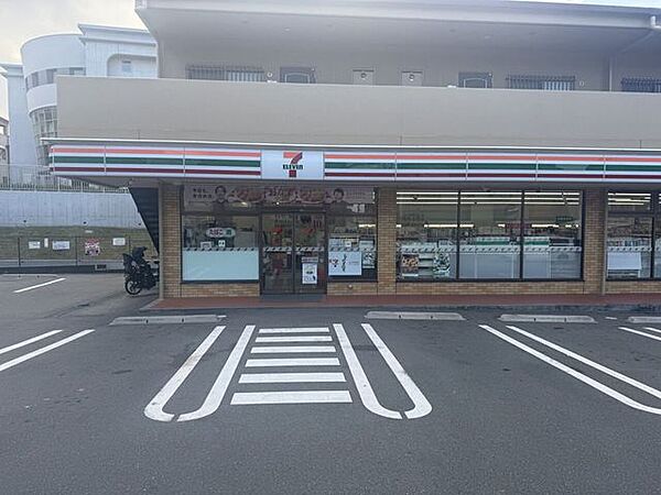 セブンイレブン東大阪東山町店 580m