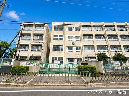 堺市立浜寺東小学校 690m