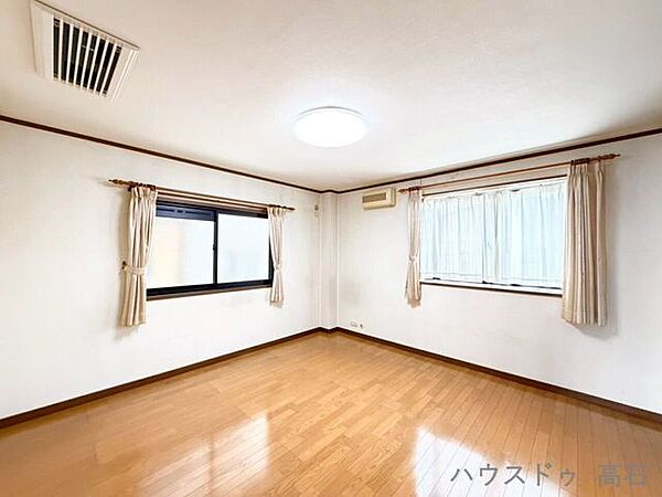 8畳洋室