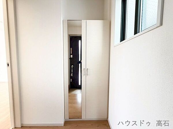 玄関を拡大表示