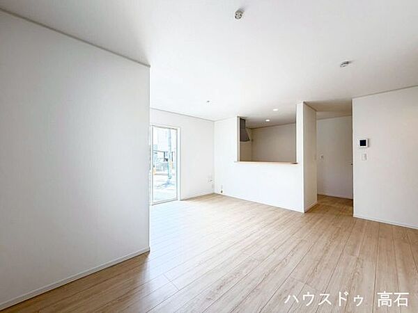 リビング/ダイニングを拡大表示