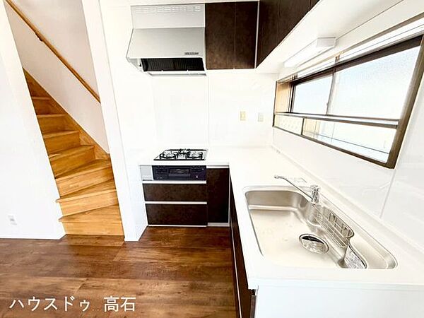 機能的で使いやすいキッチン。日常の家事をしっかりサポートします。
