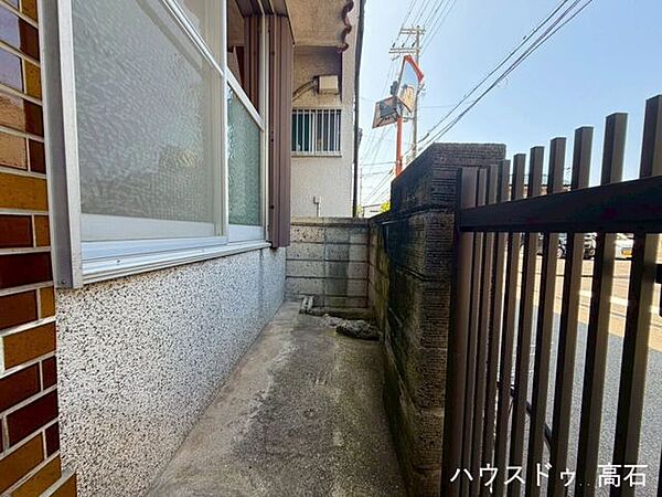 敷地側部物置設置や自転車・車輪付きストッカー置き場に！