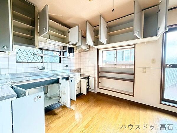 キッチンを拡大表示