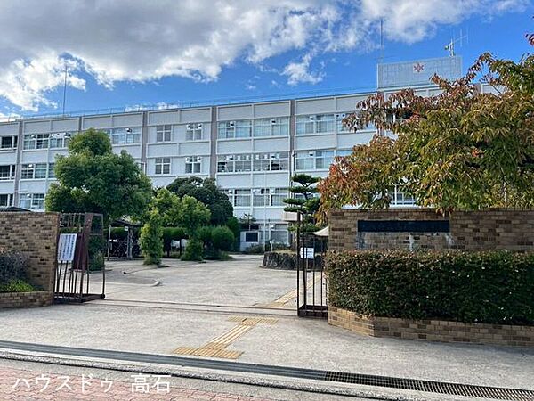 大阪府立高石高等学校 270m