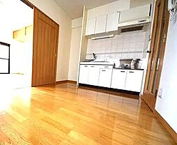 ラ・メゾン桜木町壱番館 3階1DKのリビング/ダイニング