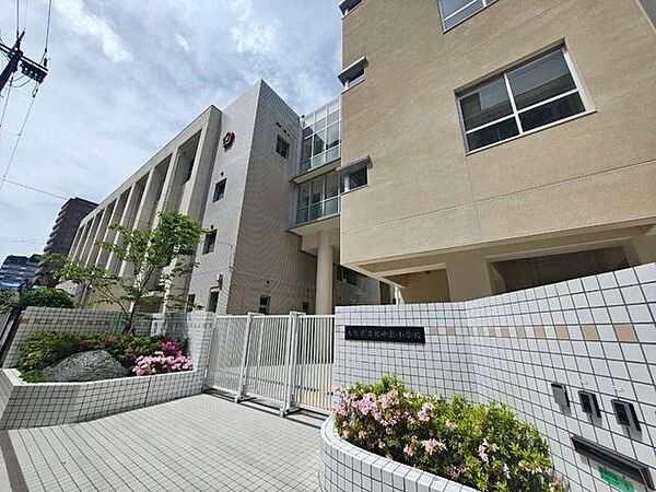 北中島小学校 540m