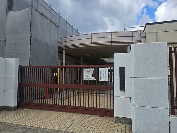 東淀中学校 830m