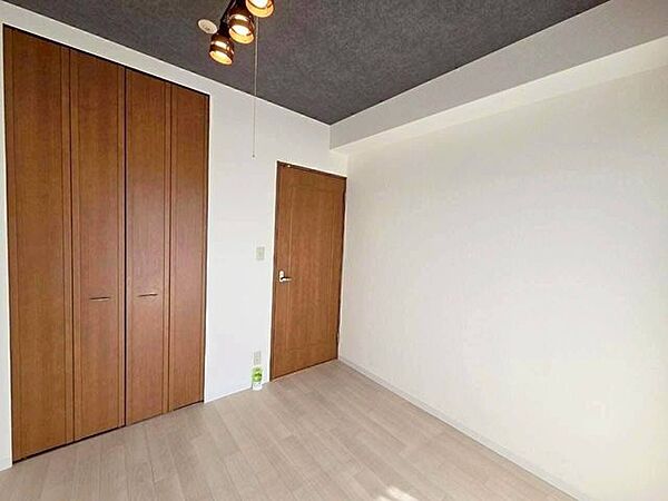 全居室にクローゼットがあります♪家具を最小限にしてお部屋を広くすっきりとお使いいただけます。