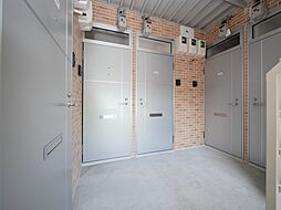 4 / 9
