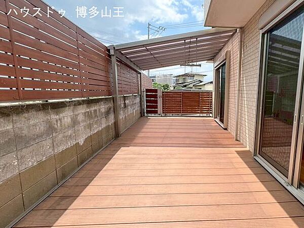 ウッドデッキ