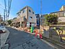 外観：前面道路含む現地
