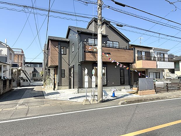 ■自分の居場所を持つ在宅ワークや趣味に集中できる空間。誰にも邪魔されない時間が、心を守ります。