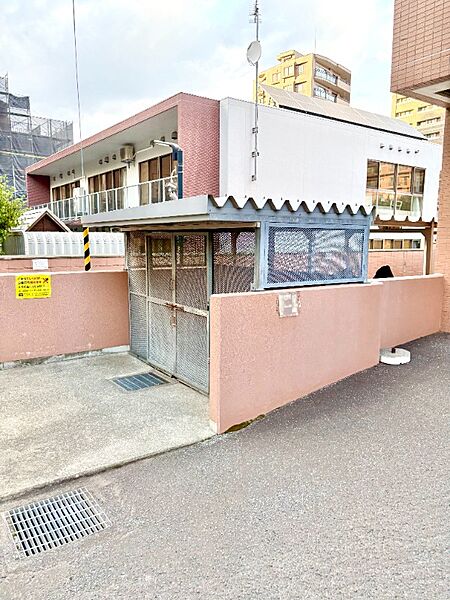 ゴミ出し場