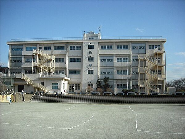 小学校「千葉市立桜木小学校まで691m」