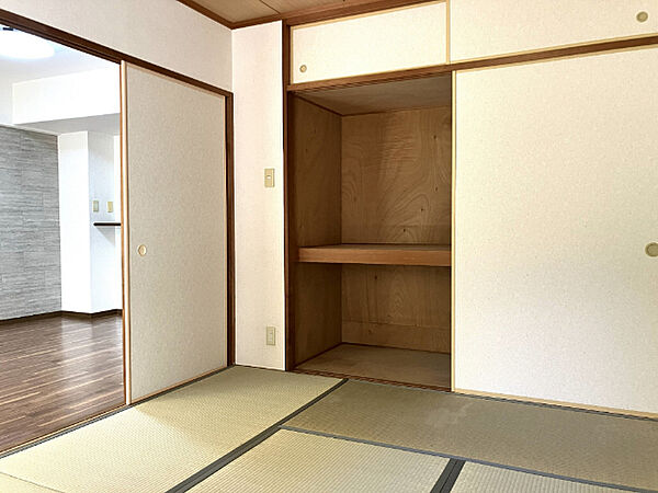和室6帖・押入